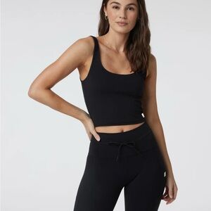 Vuori Daily Crop Tank - size small